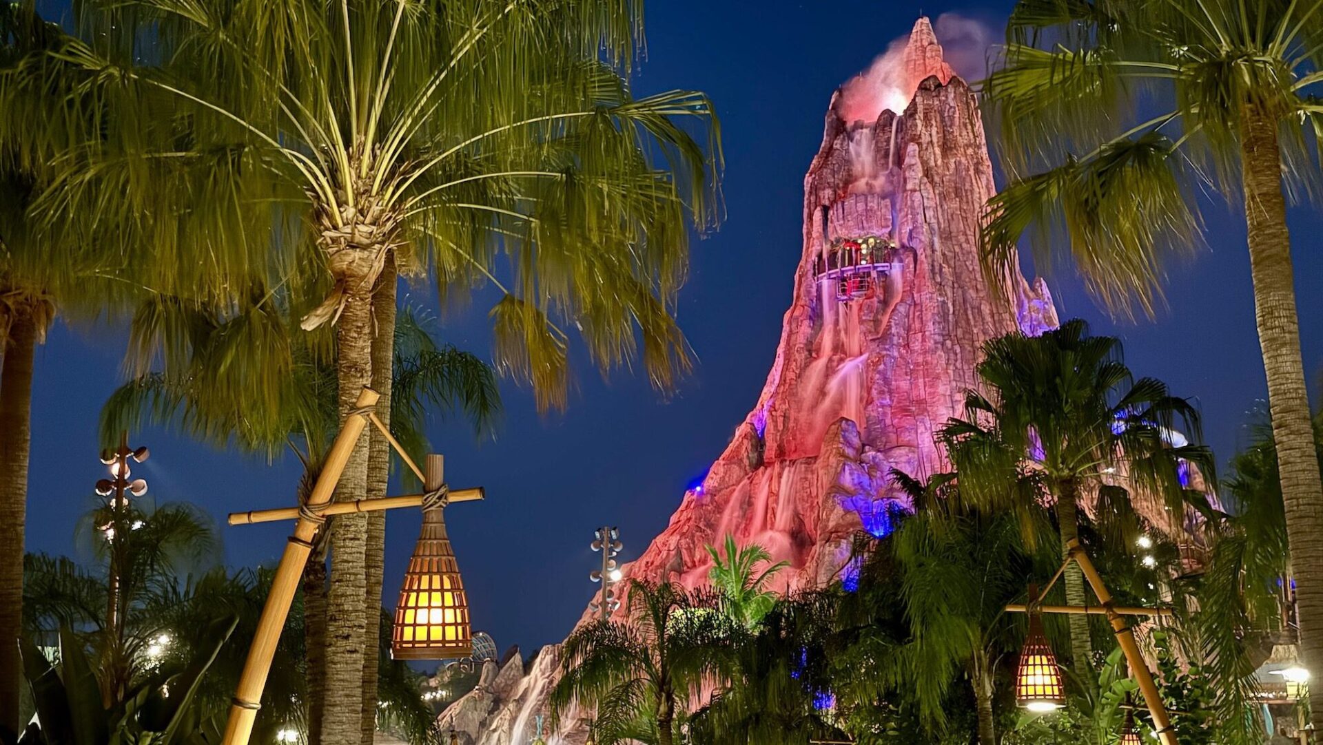 What it’s like to visit Universal’s Volcano Bay Nights